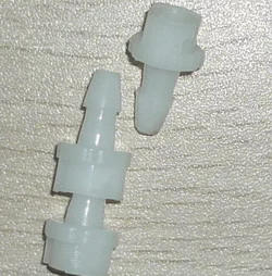 Plastic Connector for NIBP Cuff — view 2